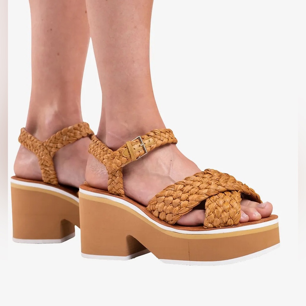 NWOT Clergerie Chrissy Woven Raffia Platform Sandal.